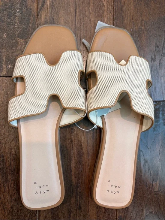 a new day Cream Textured Slide Sandals - Picture 3 of 4